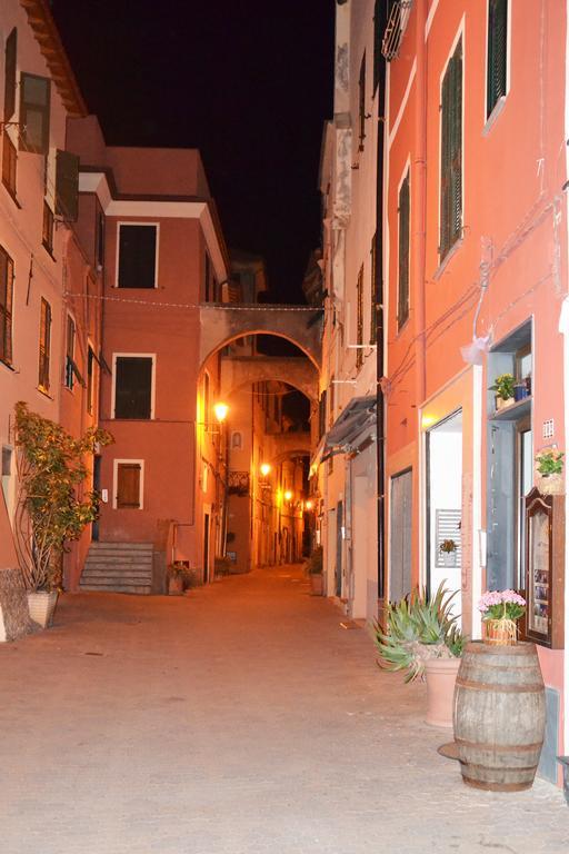 Casa Dall'Asilo Vecchio Leilighet Riva Ligure Eksteriør bilde